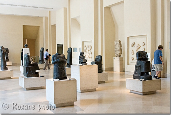 Salle des antiquités orientales du musée du Louvre - Oriental Antiquities Room of the Louvre Museum - Paris