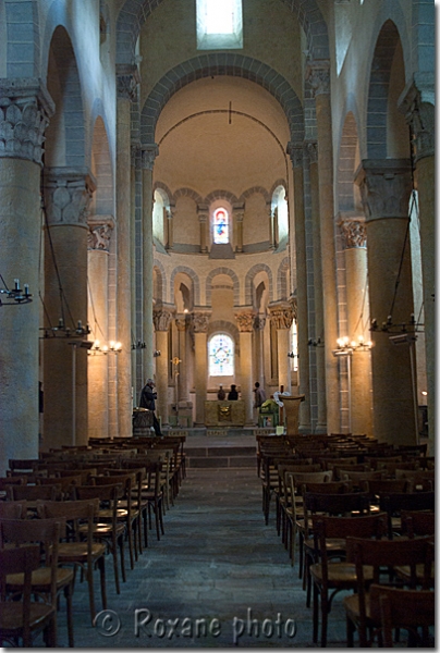 Nef de l'église de St Nectaire - Church - Saint Nectaire le Haut - France