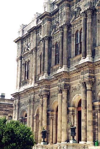 besiktas_dolmabahce_palais01