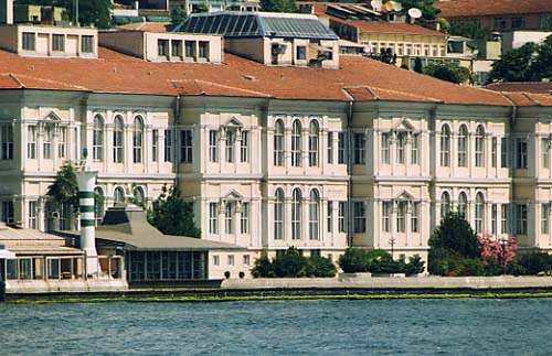 ortakoy_universitegalatasaray02