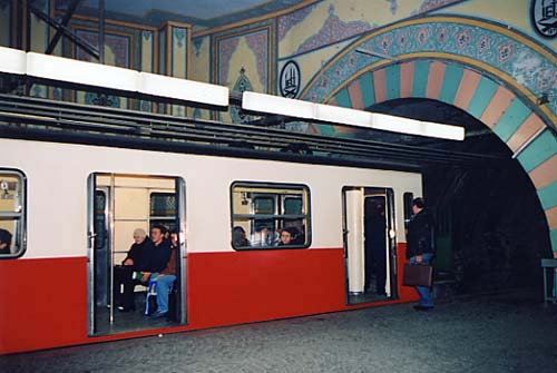 karakoy_metro01