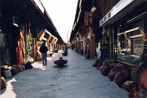 sultanahmet_bazararasta01