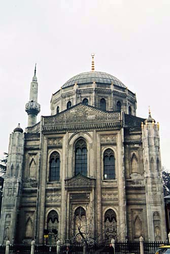 aksaray_pertevniyalvalidesultancamii01 