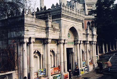 aksaray_pertevniyalvalidesultancamii02 